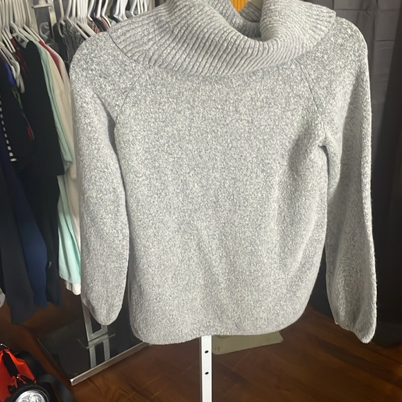 Grey sweater - Picture 3 of 3